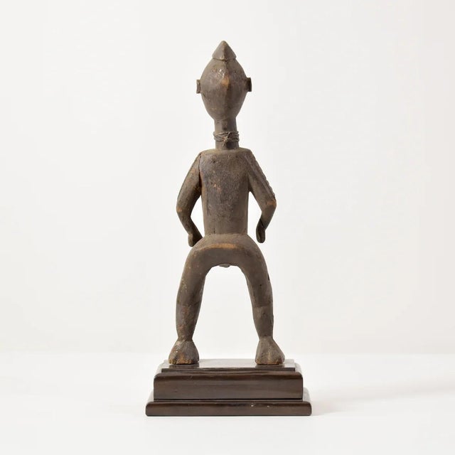 Early 20th Century Chamba Male Figure on Custom Base Nigeria For Sale - Image 9 of 11