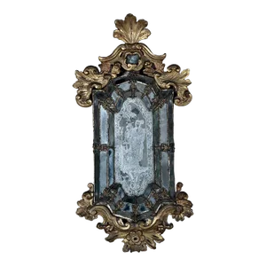 18th Century Venetian Giltwood Mirror With Chinoiserie Figure