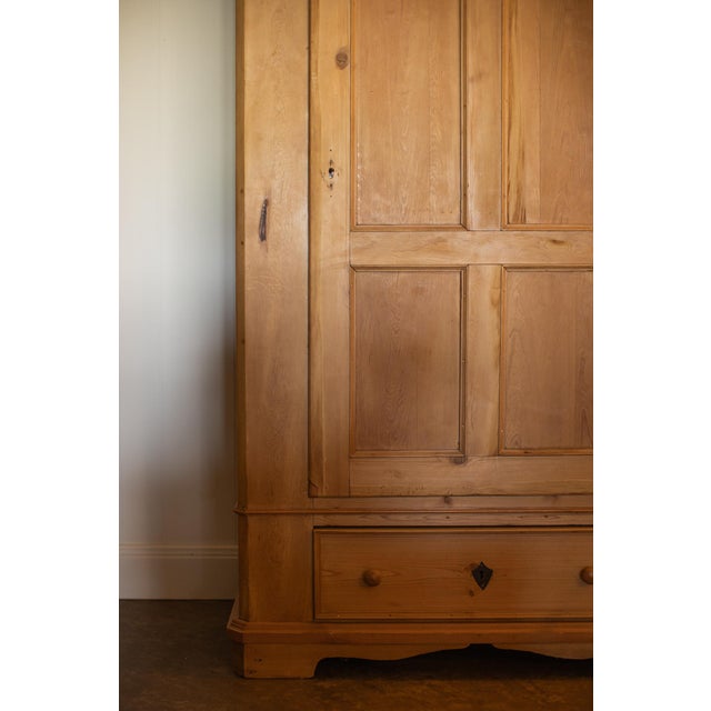 Early 20th Century Pine Wardrobe For Sale - Image 4 of 9