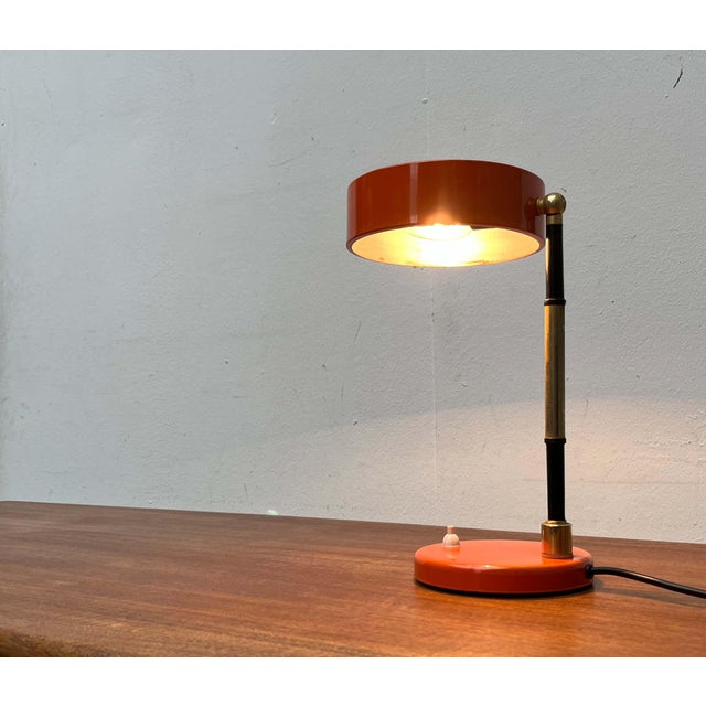 Mid-Century Modern Minimalist Orange Table Lamp, Italy, 1960s For Sale - Image 9 of 18