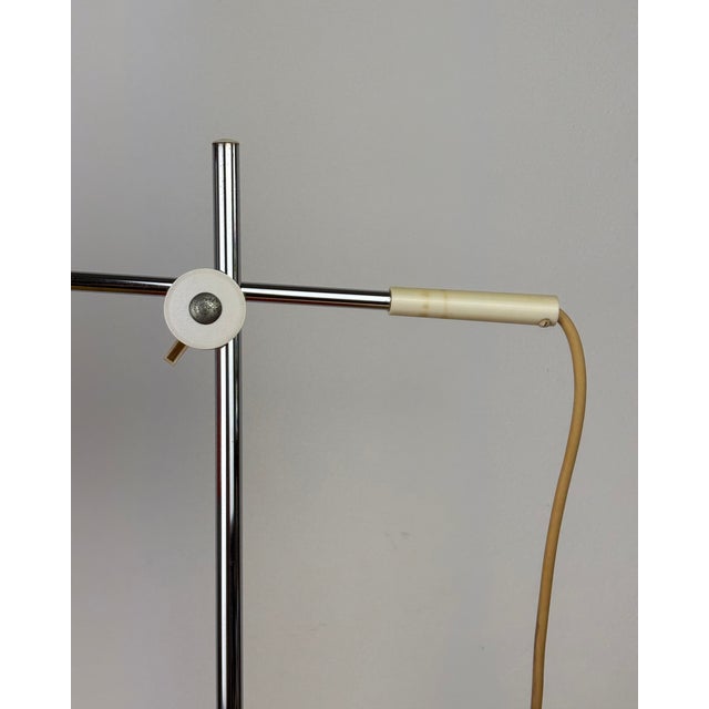 Mid-Century Modern Adjustable Orange Metal and Aluminum Table Lamp by Richard Essig, 1970s For Sale - Image 11 of 14