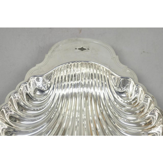 Mid-Century Modern Vintage Mid Century Modern Wm Rogers Silver Plated Clam Shell Serving Dish For Sale - Image 3 of 9