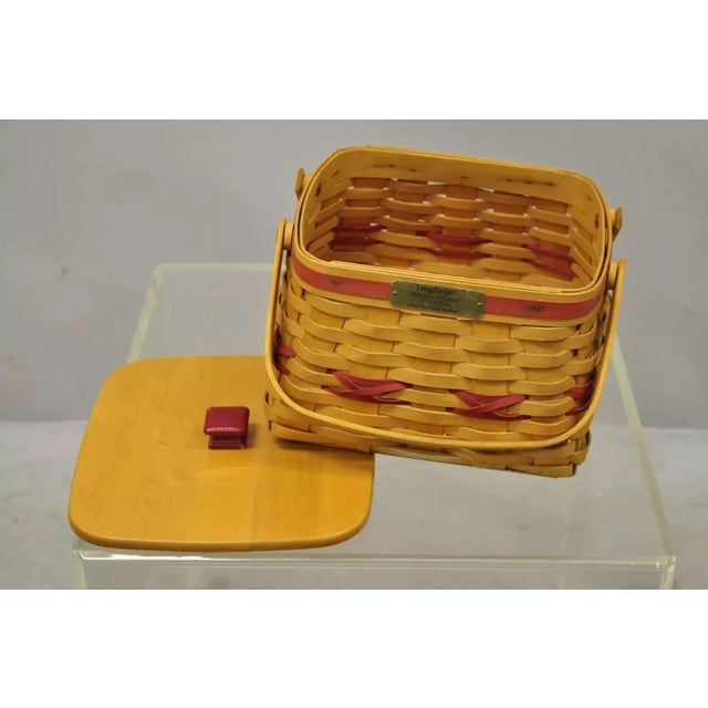 Late 20th Century Vintage Longaberger Christmas Edition 2000 Edition Deck the Halls Basket With Lid For Sale - Image 5 of 12