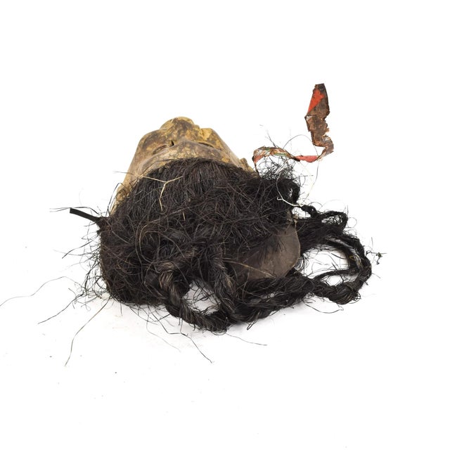African Early 20th Century Makonde Mask with Hair Tanzania For Sale - Image 3 of 6