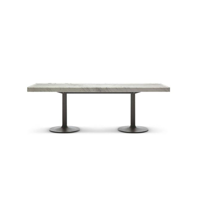 Le Corbusier 11 Table with Corolle Feet by Le Corbusier for Cassina by Le Corbusier For Sale - Image 4 of 9