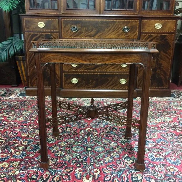 1990s Vintage Georgian Style Table, Accent Table, Pierce Carved Mahogany Table For Sale - Image 5 of 10