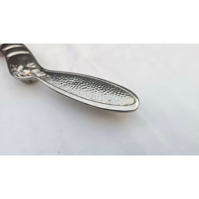 Art deco, plated brush and spatula for collecting crumbs from the table, dimensions: spatula: height 2.2 cm, width 19 cm,...