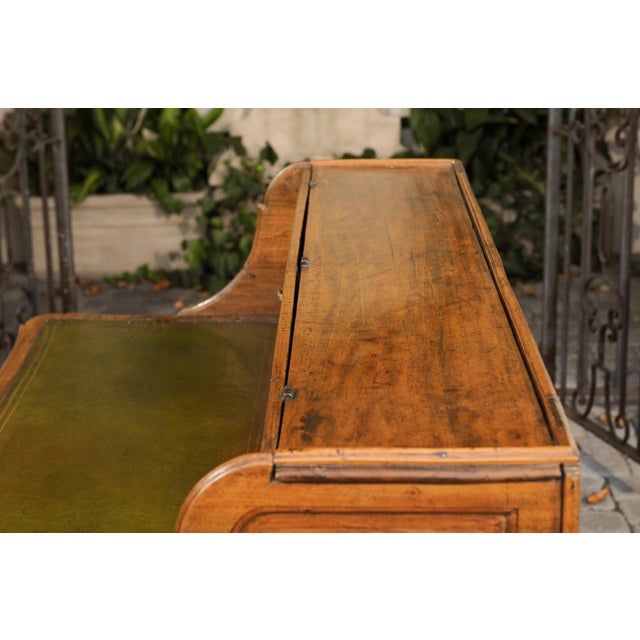 French 1800s Louis XV Style Walnut Desk with Green Leather and Lifting Panel For Sale - Image 9 of 11