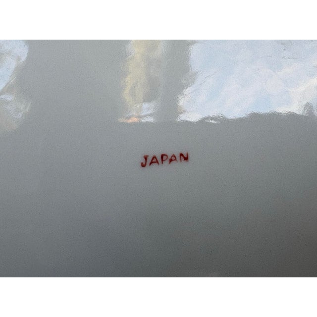 Vintage Hand-Painted Japanese Porcelain Pitcher & Basin Set With Gilt Scroll Handle – Yellow Rose Motif For Sale In Orlando - Image 6 of 12