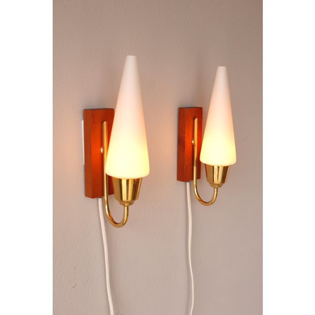 Mid-Century Scandinavian Modern Wall Lamps with Teak Panels attributed to Örsjö, Set of 2 For Sale - Image 4 of 13