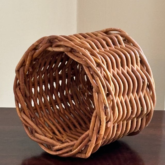 Late-20th Century Natural Wicker Planter Basket For Sale In Baltimore - Image 6 of 15