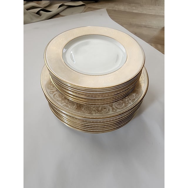 Royal Doulton Sovereign Pattern Plates For Sale - Image 10 of 12