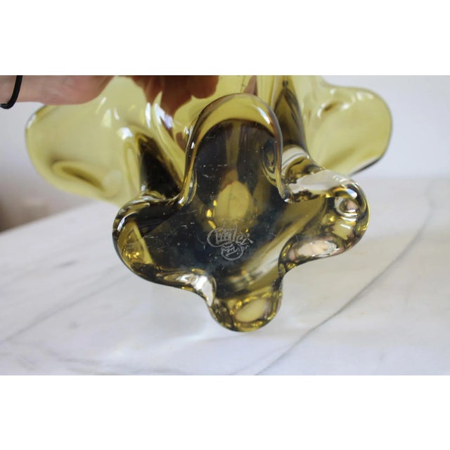 Chalet of Canada Mid Century Green Glass Basket For Sale In Milwaukee - Image 6 of 7