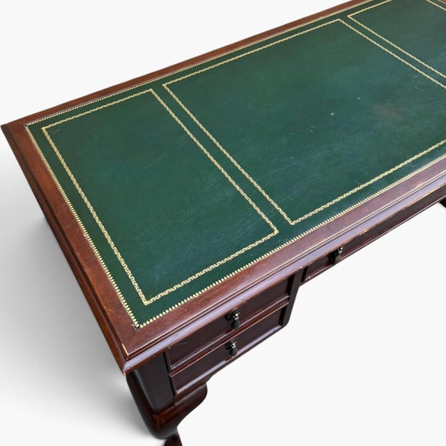 Vintage Sligh Solid Mahogany Queen Anne Writing Desk – Green Leather Top For Sale - Image 12 of 15