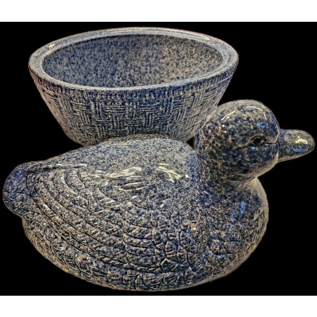 Late 20th Century 1980s Ceramic Spongeware Duck on Basket Casserole Dish 10"x6"7" For Sale - Image 5 of 7