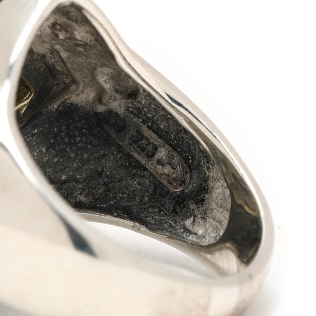 Early 21st Century David Yurman Quatrefoil Large Ring, Sterling Silver & 18k Yellow Gold, 6.75 Rs For Sale - Image 5 of 6