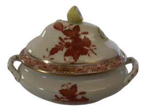 1980s Herend Hungary Chinese Bouquet Mini Tureen With Lemon Finial