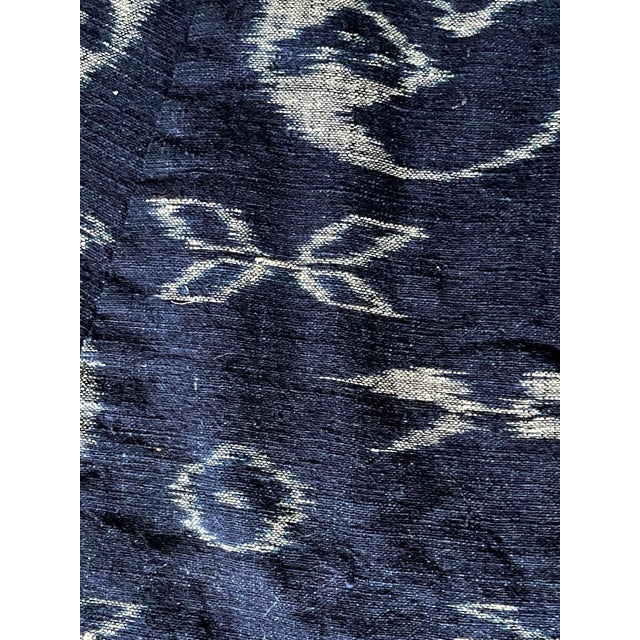 Linen Japanese Indigo Kasuri Ikat Traveling Cape For Sale - Image 8 of 17