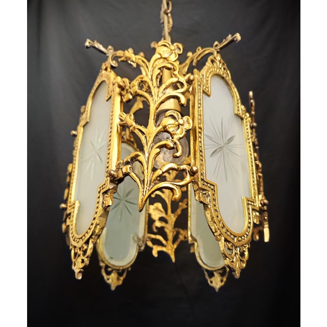 1960s Vintage Brass Chandelier Pendant Light French Style Floral Glass Ceiling Fixture For Sale - Image 5 of 12