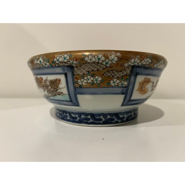 Late 19th Century Antique Colored Imari Bowl With Gold Edge and Detailed Painting - Horse in Center For Sale - Image 5 of 18