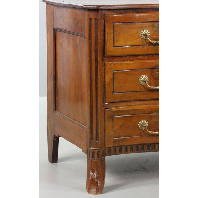 18th Century Northern Italian Carved Commode For Sale In West Palm - Image 6 of 10