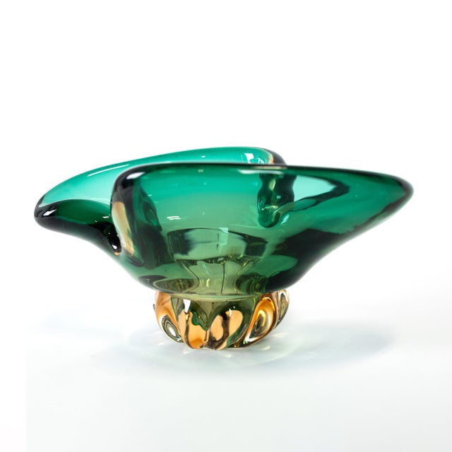 Green Italian Murano Style Art Glass Bowl, Possibly by Sommerso For Sale - Image 8 of 9