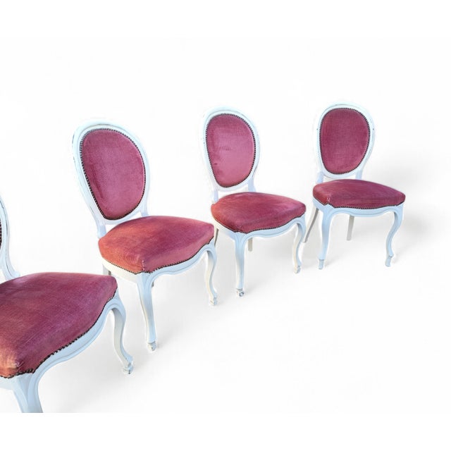 Antique French Louis XVI Style Château Chairs in Pink Velvet, 1890s, Set of 4 For Sale - Image 3 of 18