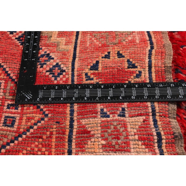 Textile Vintage Beni M'Guild Moroccan Rug, 05'08 X 10'00 For Sale - Image 7 of 10