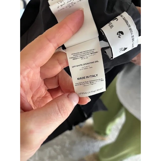 Virgil Abloh Off-White Crossbody/Shoulder Bag, Made in Italy, Adjustable Straps For Sale - Image 11 of 12