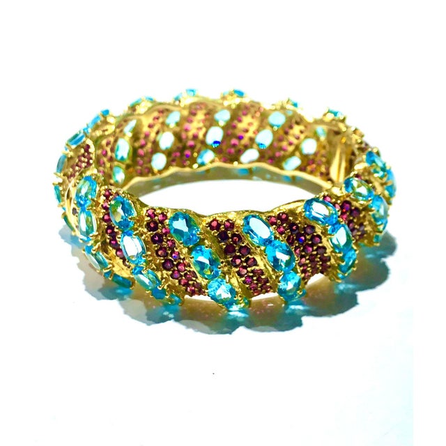 Bochic "Capri" Natural Ruby & Blue Topaz Bangle Set In 18K Gold & Silver For Sale - Image 12 of 18
