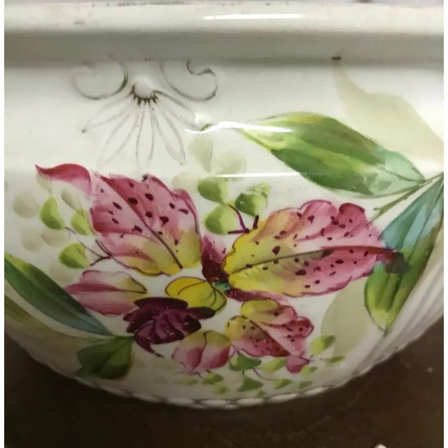 Victorian Porcelain Potty, 1890s, in Flawless conditions. Designed 1990 to 1999