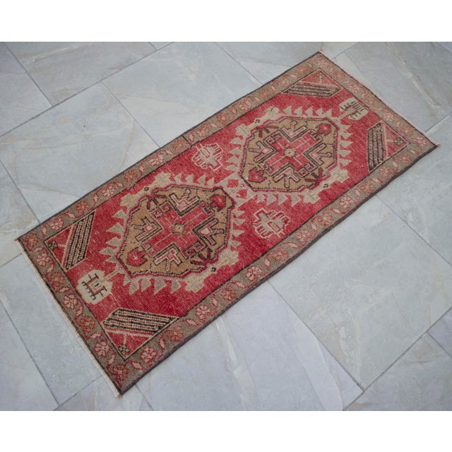 Hollywood Regency Hand Knotted Door Mat, Entryway Rug, Bath Mat, Kitchen Decor, Small Rug, Turkish Rug - 1′8″ × 3′8″ For Sale - Image 3 of 7
