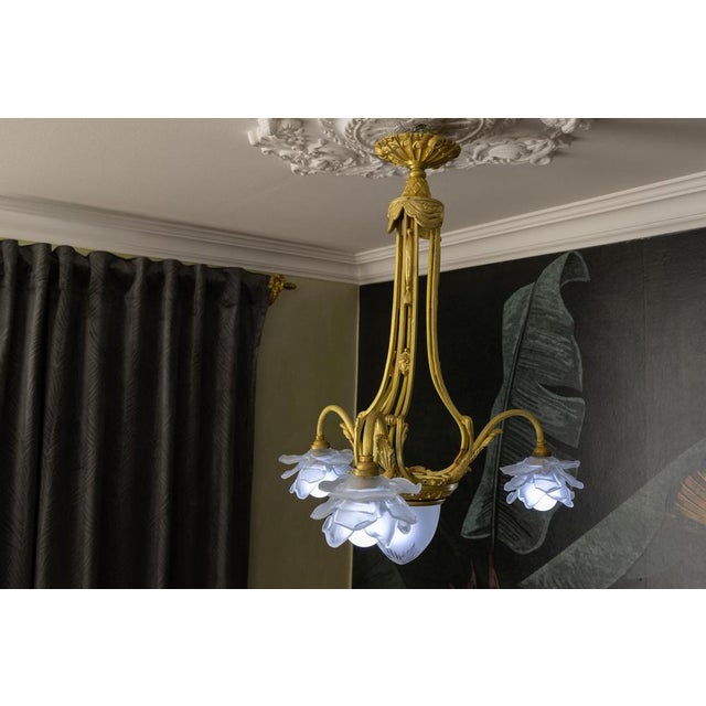 French Neoclassical Style Bronze and Frosted Glass Four-Light Chandelier, 1920 For Sale - Image 4 of 18