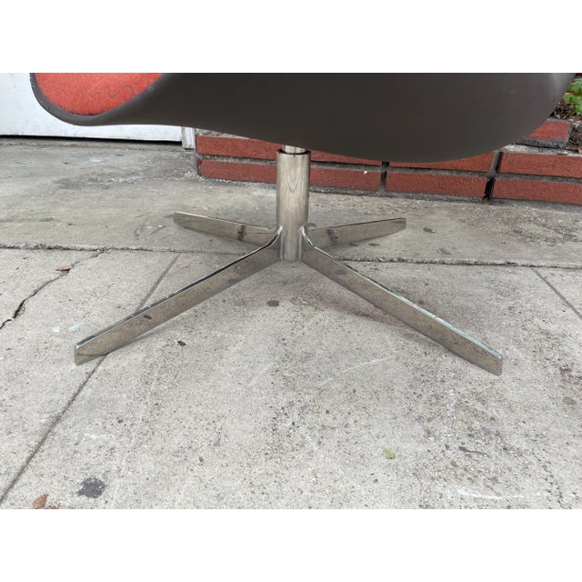 1980s Mid Century Heavy Chrome Swivel Lounge Chairs by Monica Forster for Bernhardt - Set of 2 For Sale In Los Angeles - Image 6 of 9