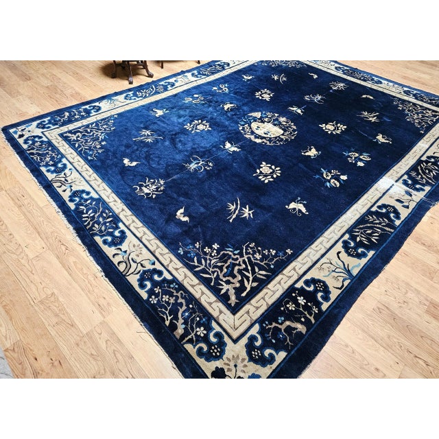 Antique Chinese Art Deco Rug, Hand-Knotted Wool Pile, Floral Motifs, 1900s For Sale - Image 4 of 13