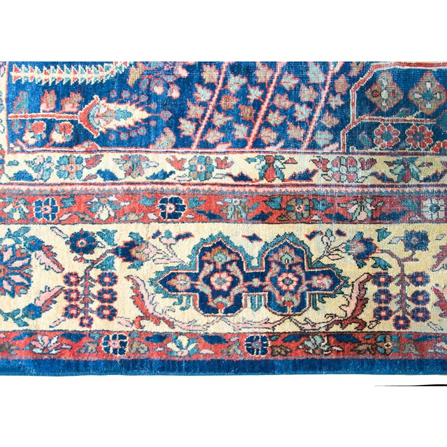 Textile Early 20th Century Persian Sultanabad For Sale - Image 7 of 13