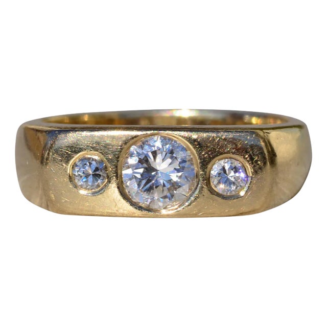 The Jeffree: Gentlemen's 14K Gold Three Stone Diamond Ring For Sale