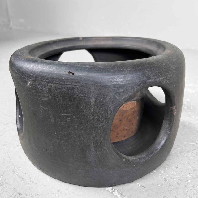 Minimalist Earthenware Fire Pot, Japan, 1890s For Sale - Image 17 of 17