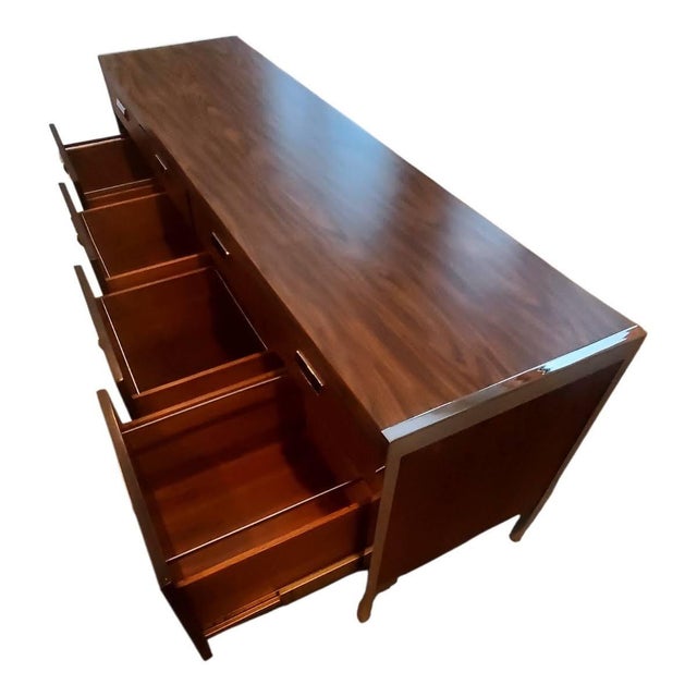 Wood Mid-Century Modern Executive Desk Credenza Set Ge Series 900 Myrtle Desk Co 1960s, 2 Pieces For Sale - Image 7 of 17