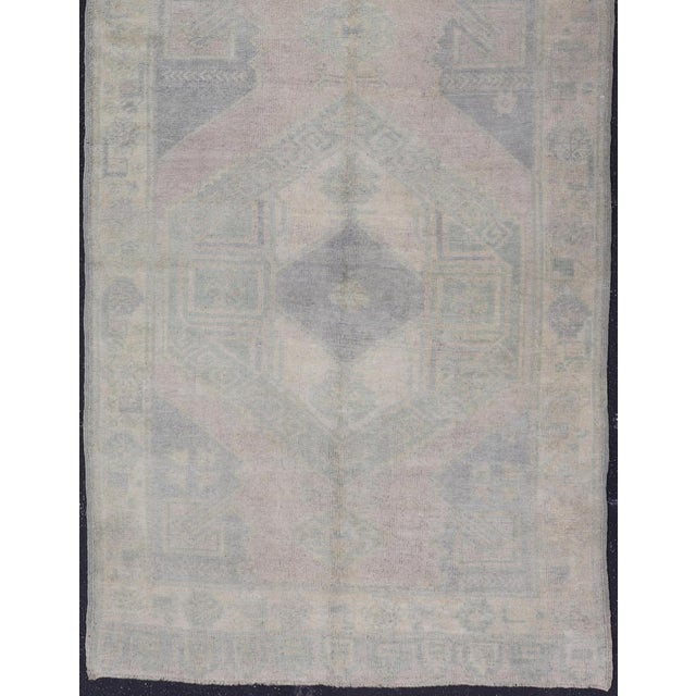 Tribal Muted Turkish Oushak Carpet With Two Diamond Medallions in Blue and Gray For Sale - Image 3 of 12