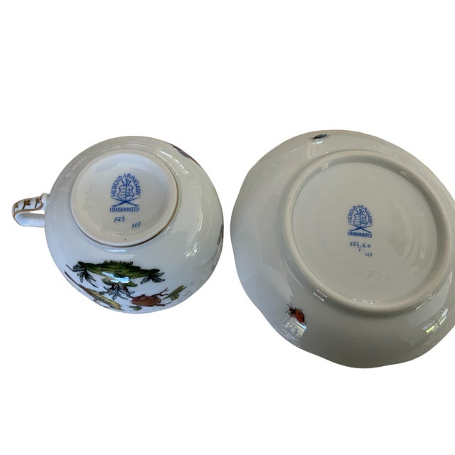 Herend Herand Rothschild Bird Complete Set of 12 Flat Cup & Saucer Set Porcelain Ro / 724 Made in Hungary - Set of 24 For Sale - Image 4 of 6