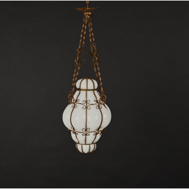 Mid-Century Venetian Brass and Mouth Blown Murano White Glass Chandelier, 1940s For Sale - Image 10 of 18