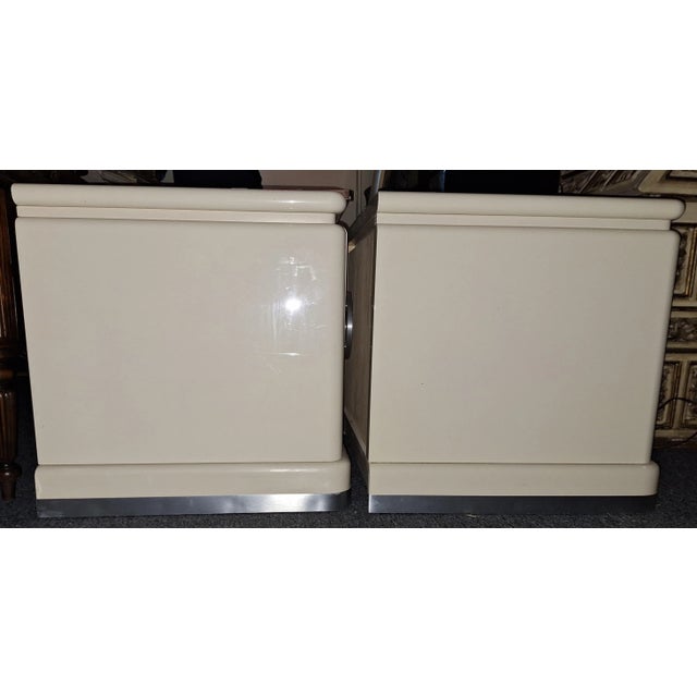 1960s Pair of Custom Lacquered Cabinets Designed by Jay Spectre For Sale - Image 9 of 12