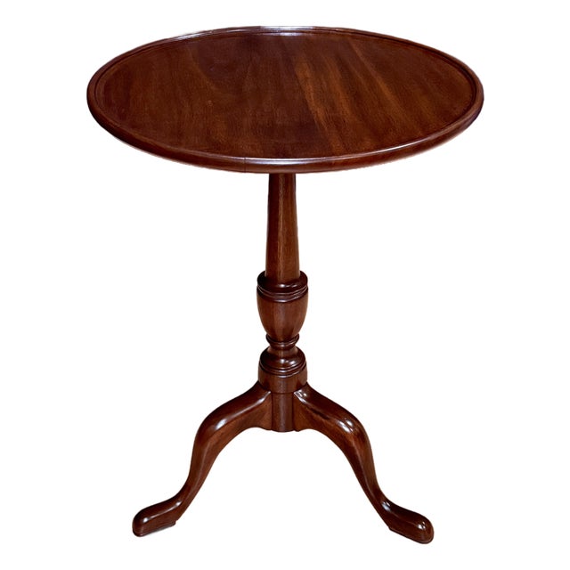 Mid 20th Century Henkel Harris Virginia Galleries Mahogany Pedestal Side Table For Sale