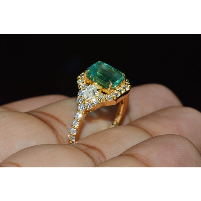 Late 20th Century Certified Natural 2.82cts Emerald Diamond Solid 18k Yellow Gold Halo Ring, Size 6.5 For Sale - Image 10 of 13