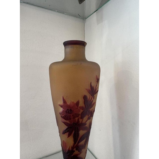 Art Nouveau Glass Lamp Base with Floral Decoration from Émile Gallé, 1890s For Sale - Image 3 of 10