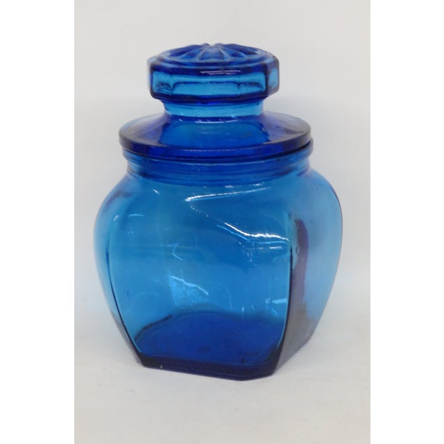 This beautiful Apothecary / Kitchen Jar is made out of sturdy glass and comes with a knobbed lid. This stunning decorative...