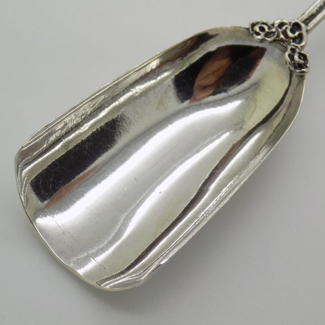 Vintage Italian Handmade Genuine Silver Sugar Spoon With Flower Design, Made in Tuscany (Arezzo) For Sale - Image 6 of 9