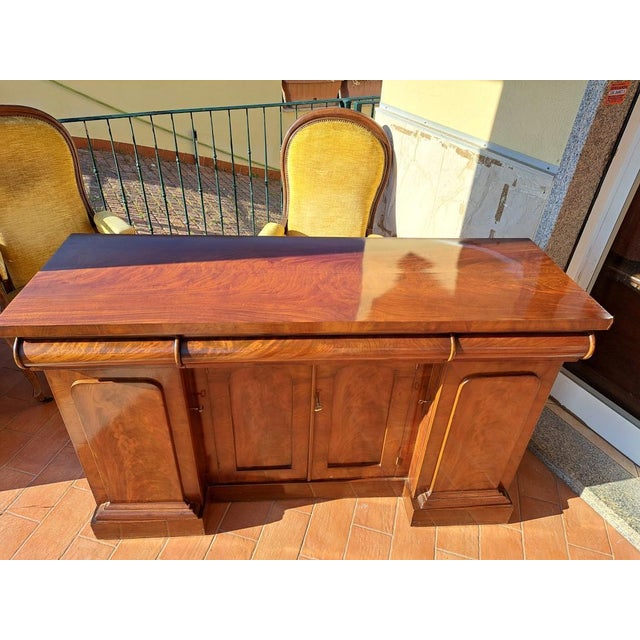 Victorian English Chest of Drawers in Mahogany, 1800s For Sale - Image 5 of 7