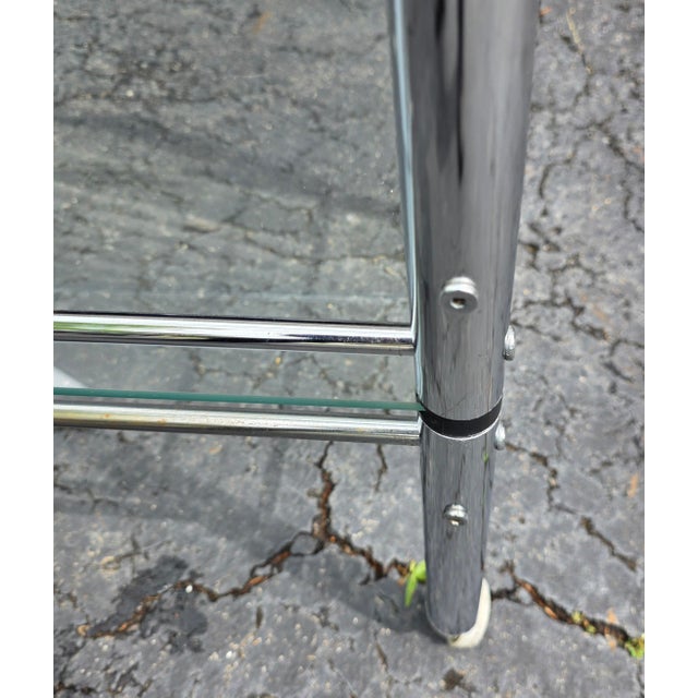 “1980s Modernist Chrome Tubular Glass Serving Cart or Bar Trolley For Sale - Image 10 of 11